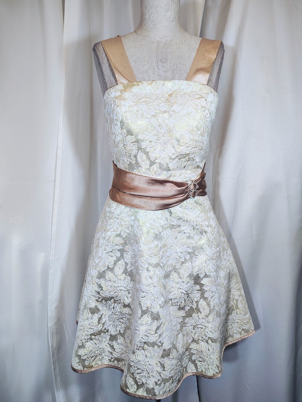 Morgan 4 Ever Vintage Wedding, Gold Paisley Satin, Straps, Rhinestone, Lined, 00